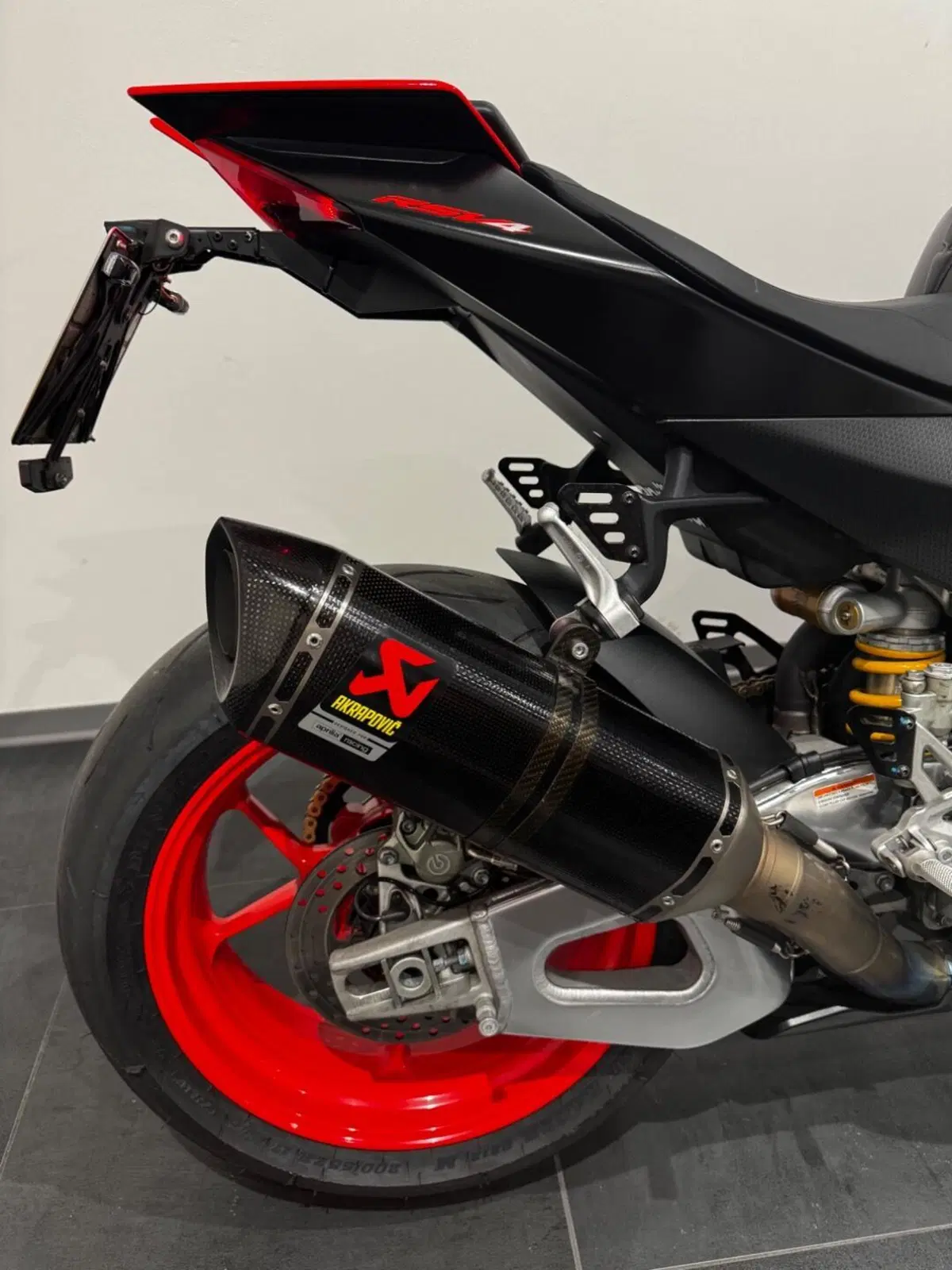 Aprilia RSV4 1100 (2021 - 24) (16)