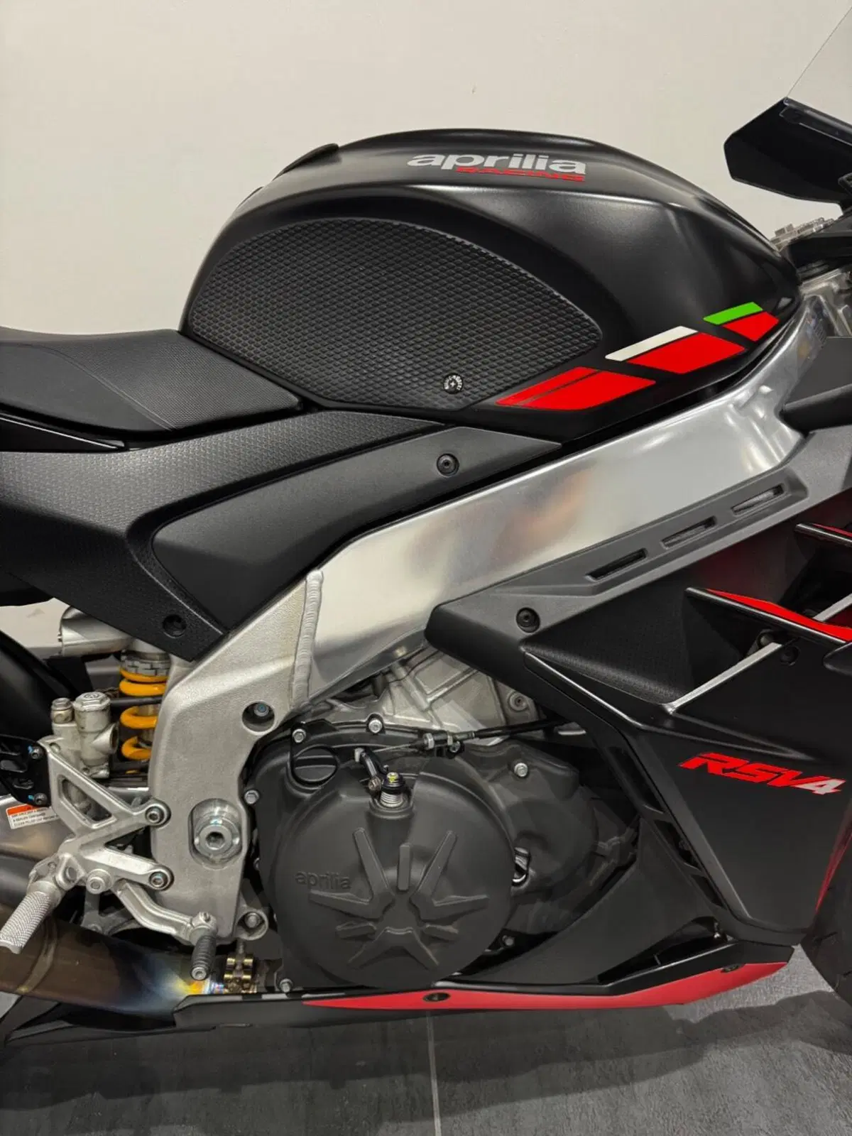 Aprilia RSV4 1100 (2021 - 24) (18)