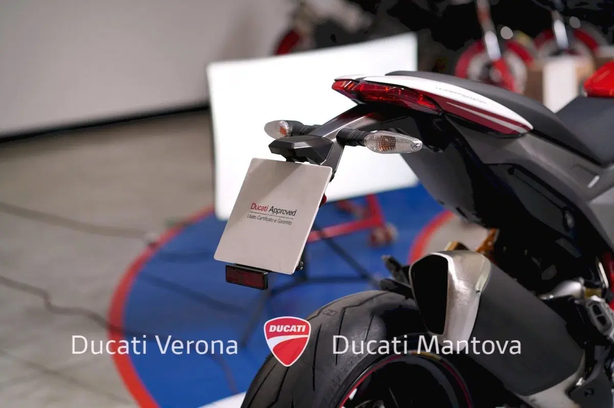 Ducati Hypermotard 939 SP (2016 - 18) (11)