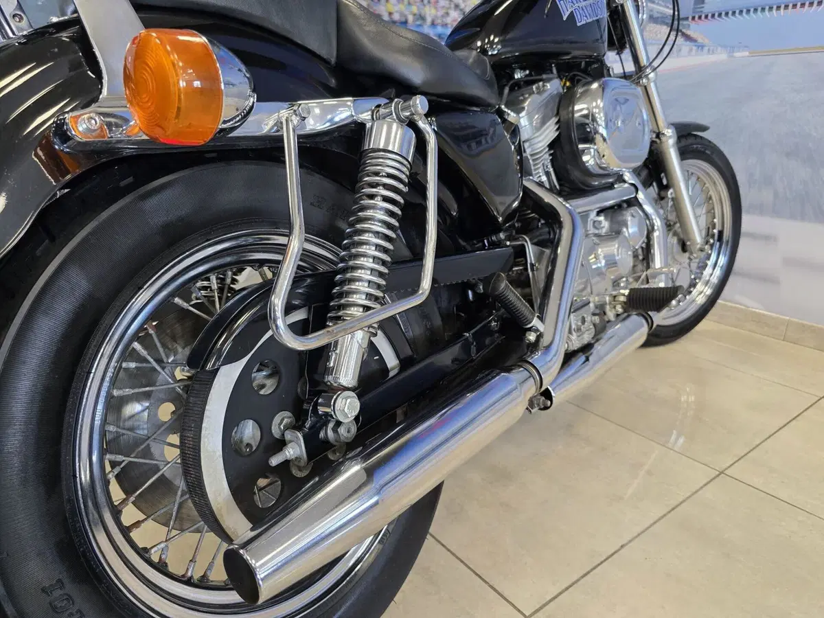 Harley-Davidson 883 Standard (1994 - 00) - XLH (19)