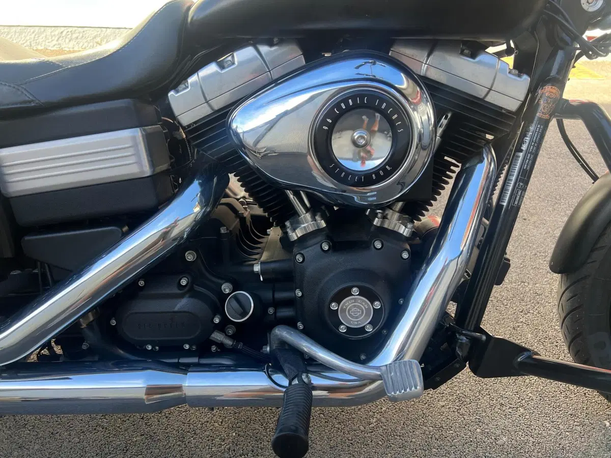 Harley-Davidson 1584 Street Bob (2008 - 15) - FXDB (15)