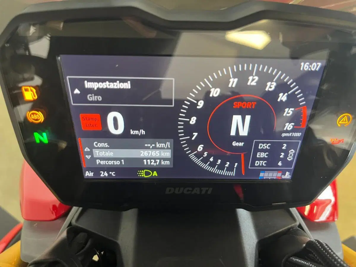 Ducati Streetfighter V4 S (2023 - 24) (13)