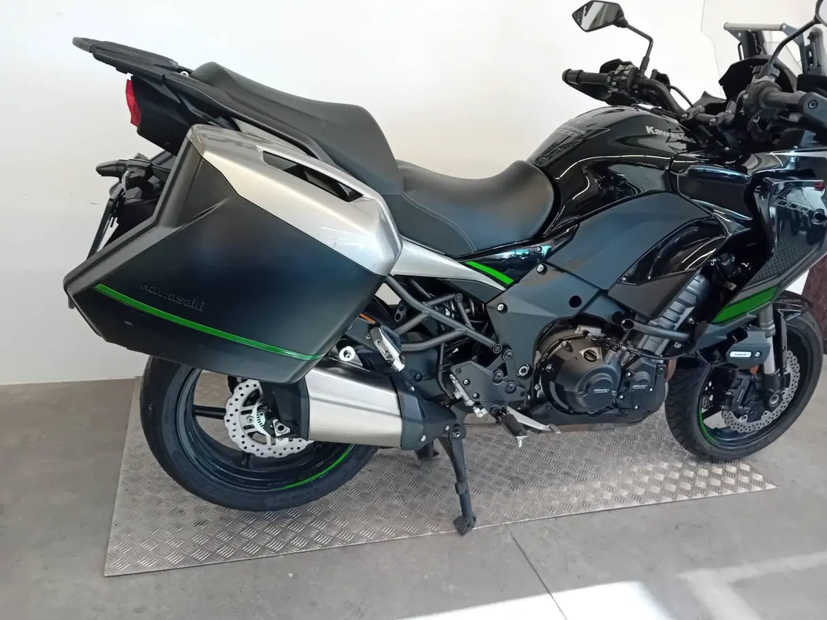 Kawasaki Versys 1000 S Tourer Plus (2022 - 24) (6)
