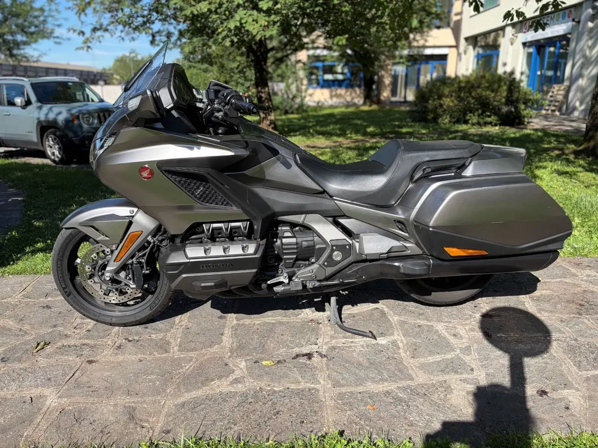 Honda GL 1800 Gold Wing (2018 - 20) (2)