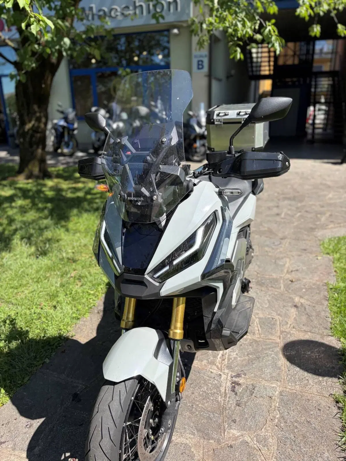 Honda X-ADV 750 DCT Gravel (2021 - 24) (4)