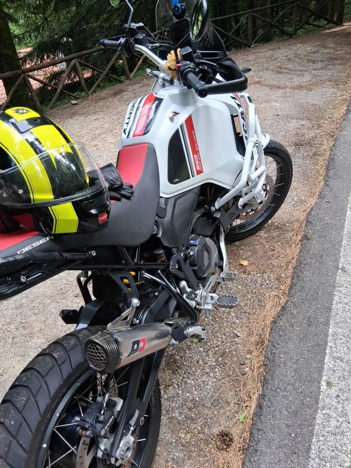 Ducati DesertX (2022 - 25) (3)