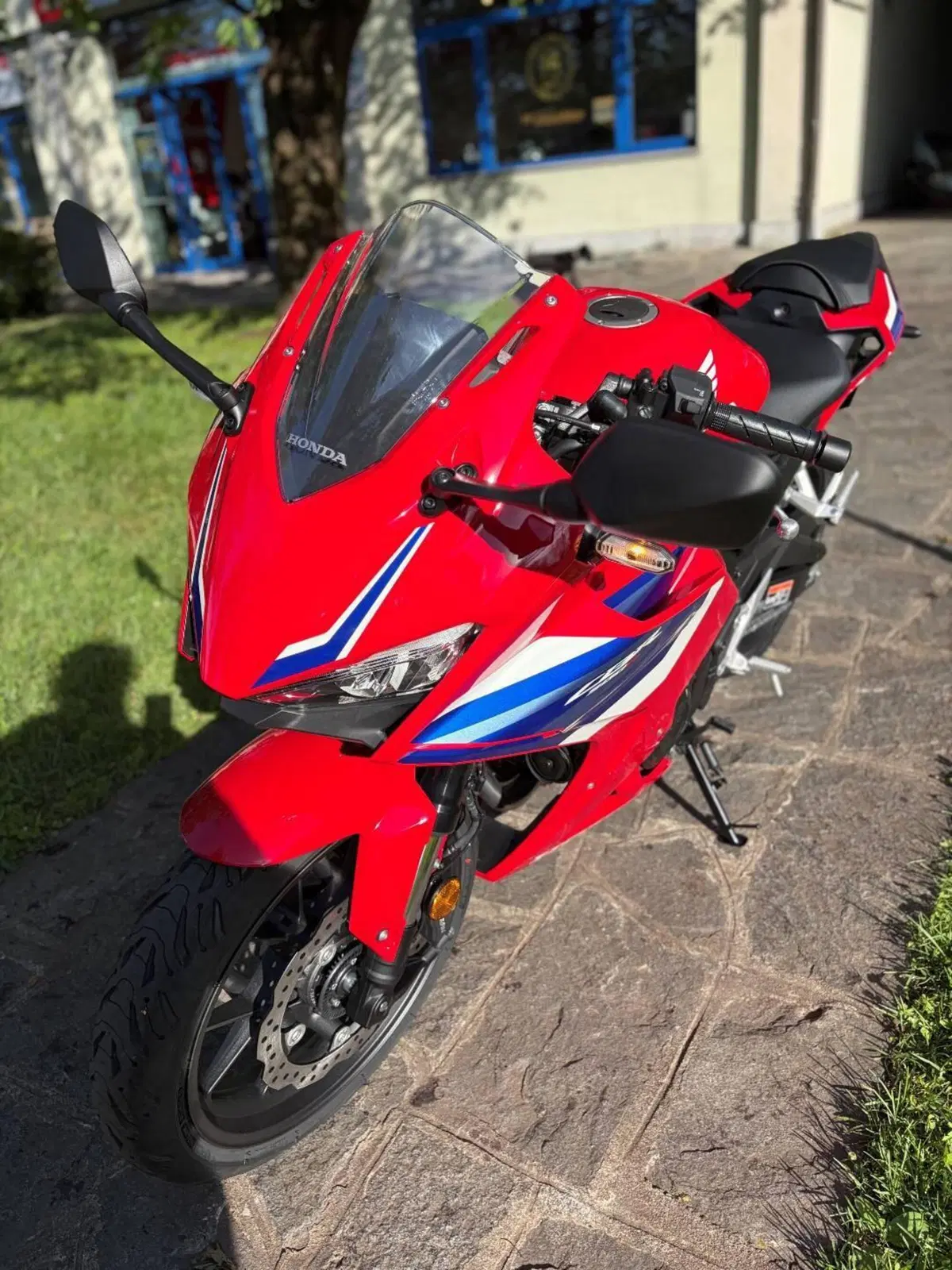 Honda CBR 500 R (2026) (3)