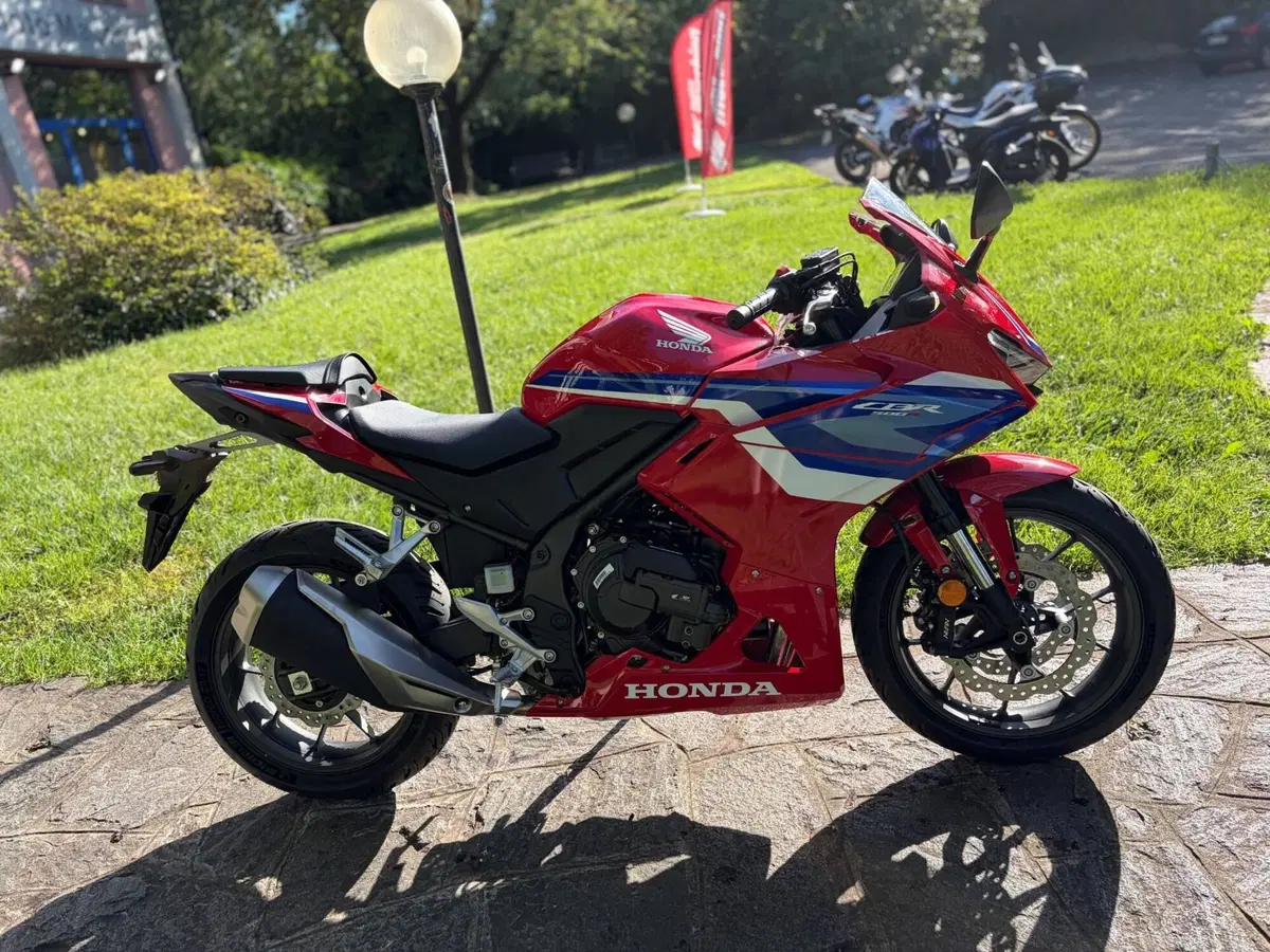Honda CBR 500 R (2026) (5)