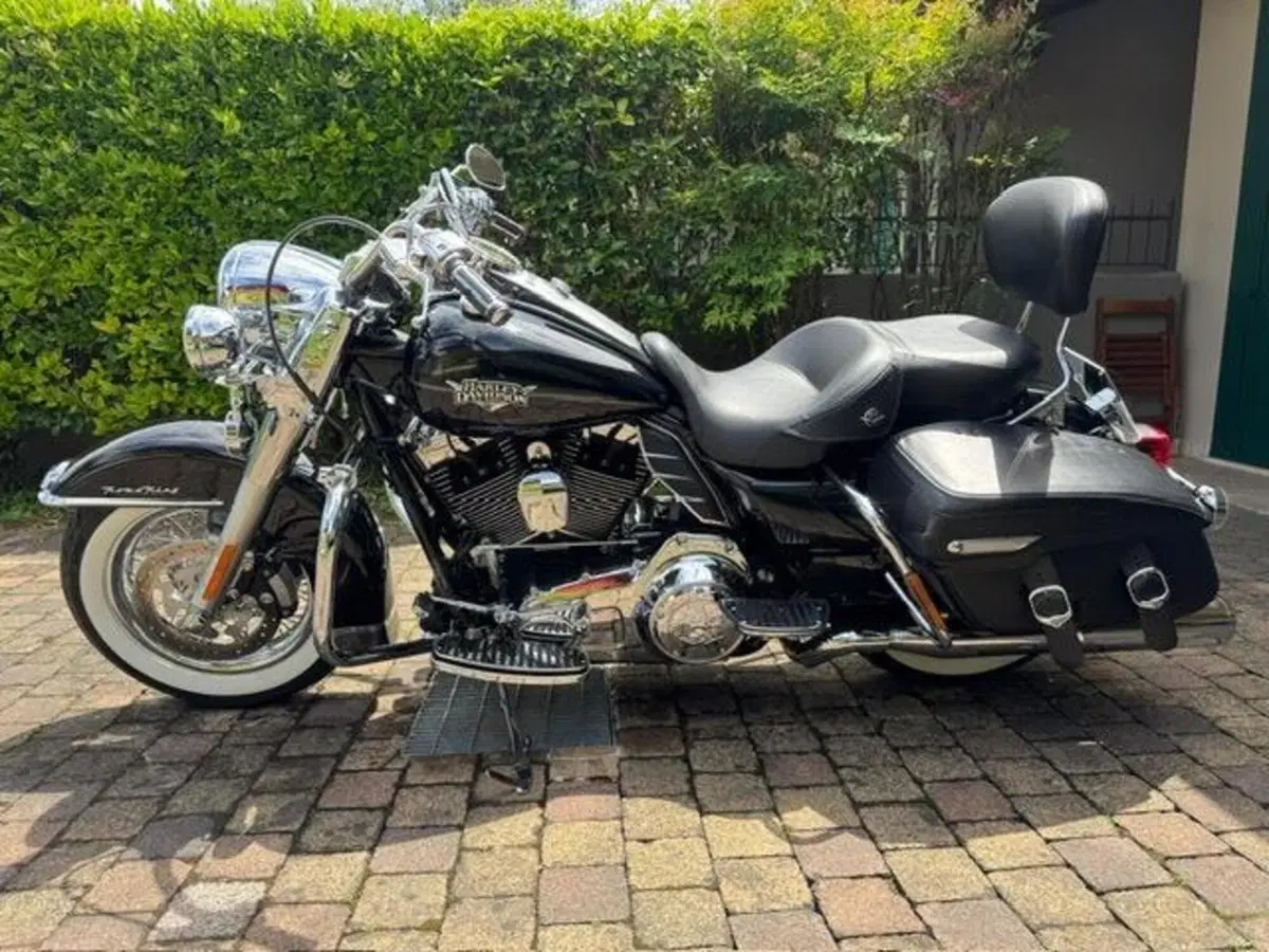 Harley-Davidson 103 Road King Classic (2011 - 13) - FLHRC (5)