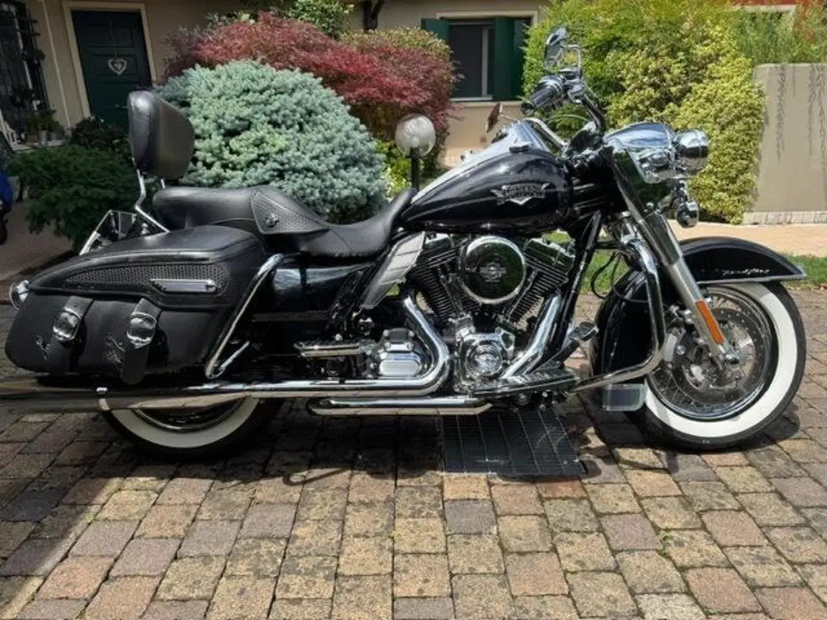 Harley-Davidson 103 Road King Classic (2011 - 13) - FLHRC (7)