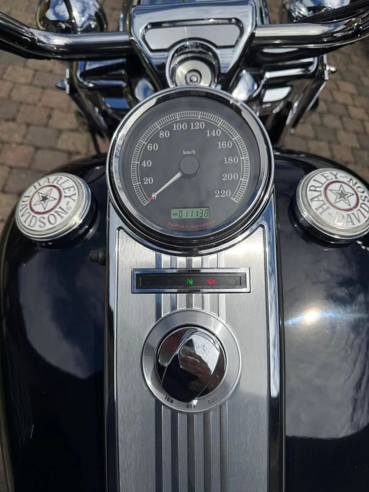 Harley-Davidson 103 Road King Classic (2011 - 13) - FLHRC (10)