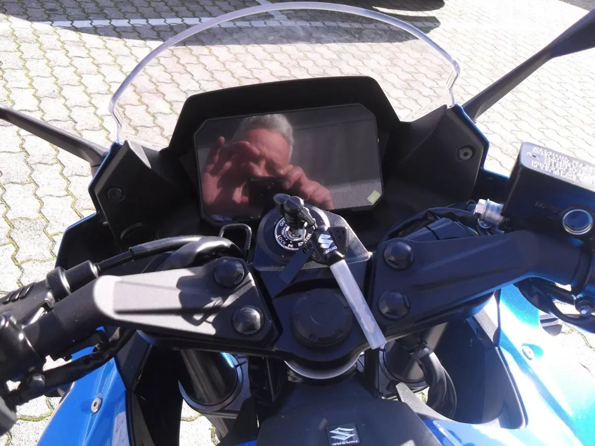 Suzuki GSX-8R (2024 - 26) (5)