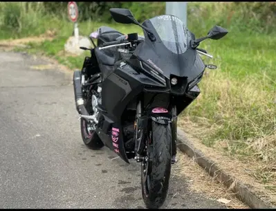 Yamaha YZF R3 (2025 - 26) usata