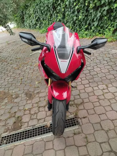 Honda CBR 1000 RR Fireblade (2017 - 19) usata