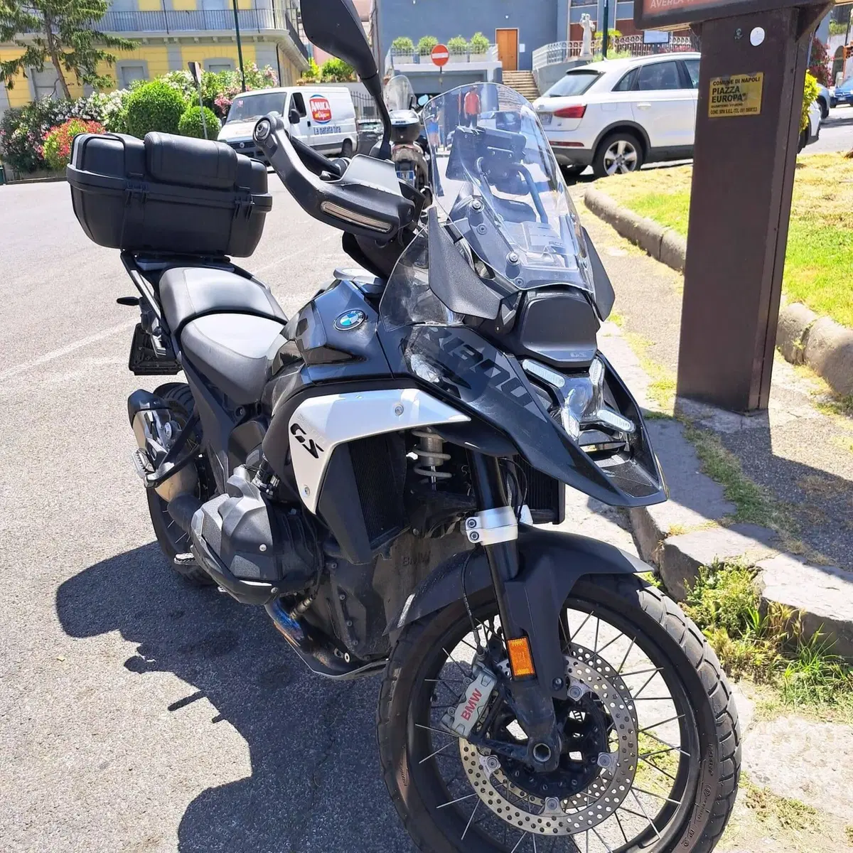 Bmw R 1300 GS Triple Black (2023 - 26) (2)