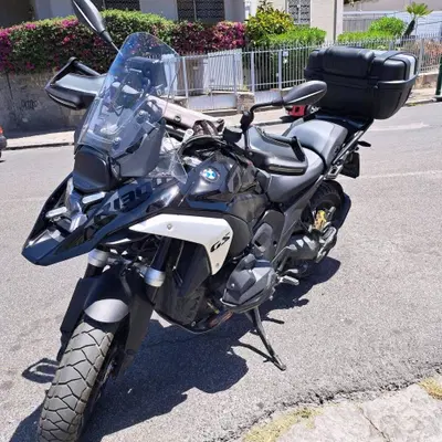 Bmw R 1300 GS Triple Black (2023 - 26) usata
