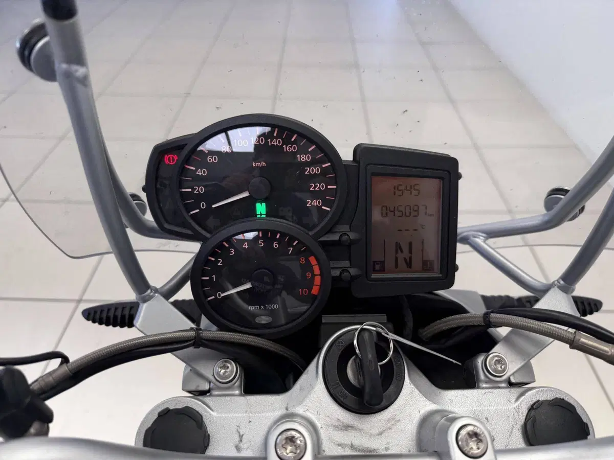 Bmw R 1200 R (2006 - 11) (15)