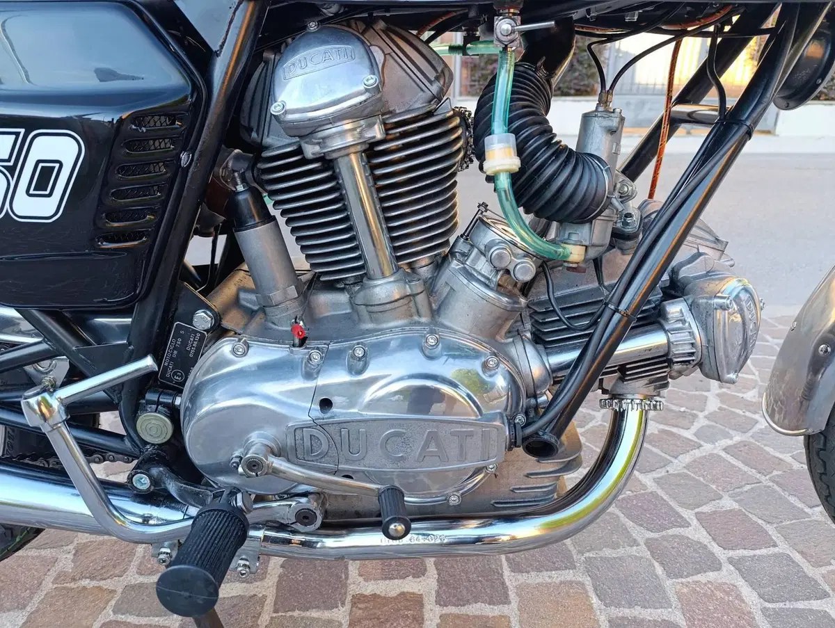 Ducati 750 S (3)