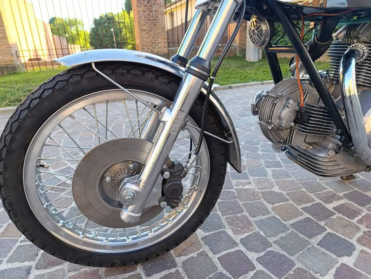 Ducati 750 S (12)