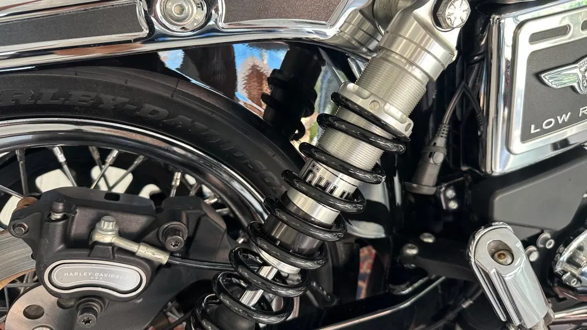 Harley-Davidson 1690 Low Rider (2014 - 17) - FXDL (12)