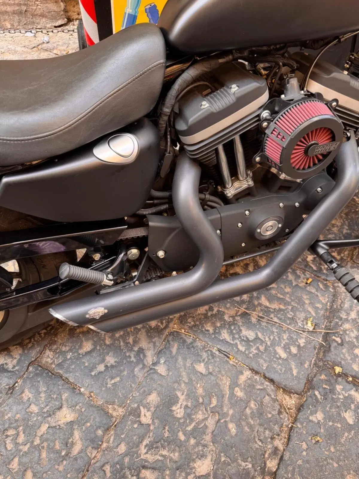 Harley-Davidson 883 Iron (2009 - 11) - XL 883N (3)