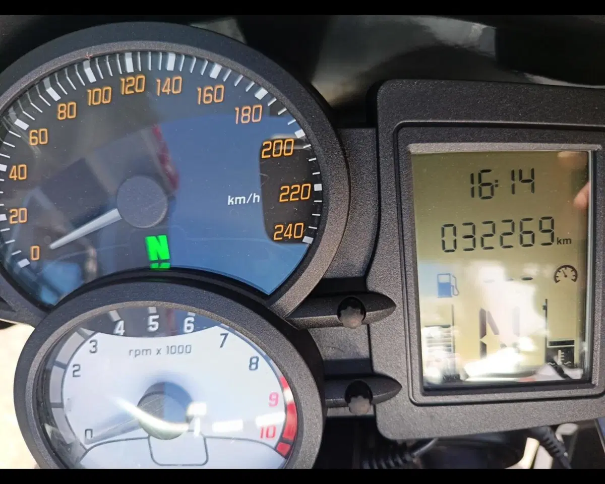Bmw F 800 R (2009 - 11) (5)