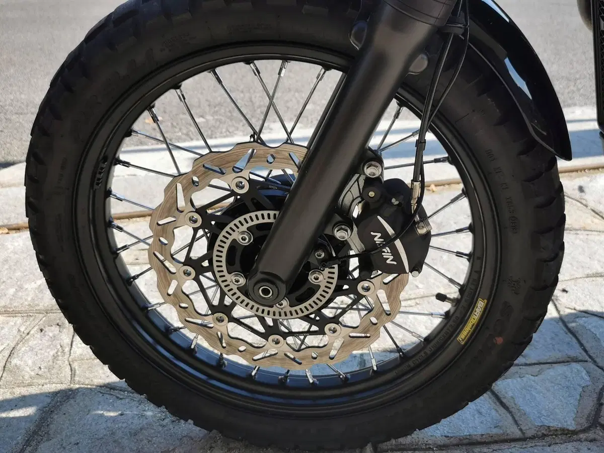 Triumph Street Scrambler 900 (2017 - 18) (5)