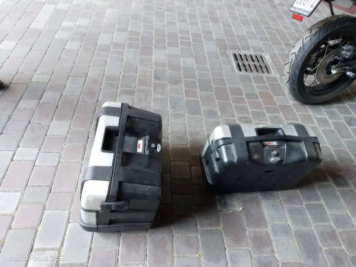 Triumph Tiger 800 XCx (2015 - 17) (10)