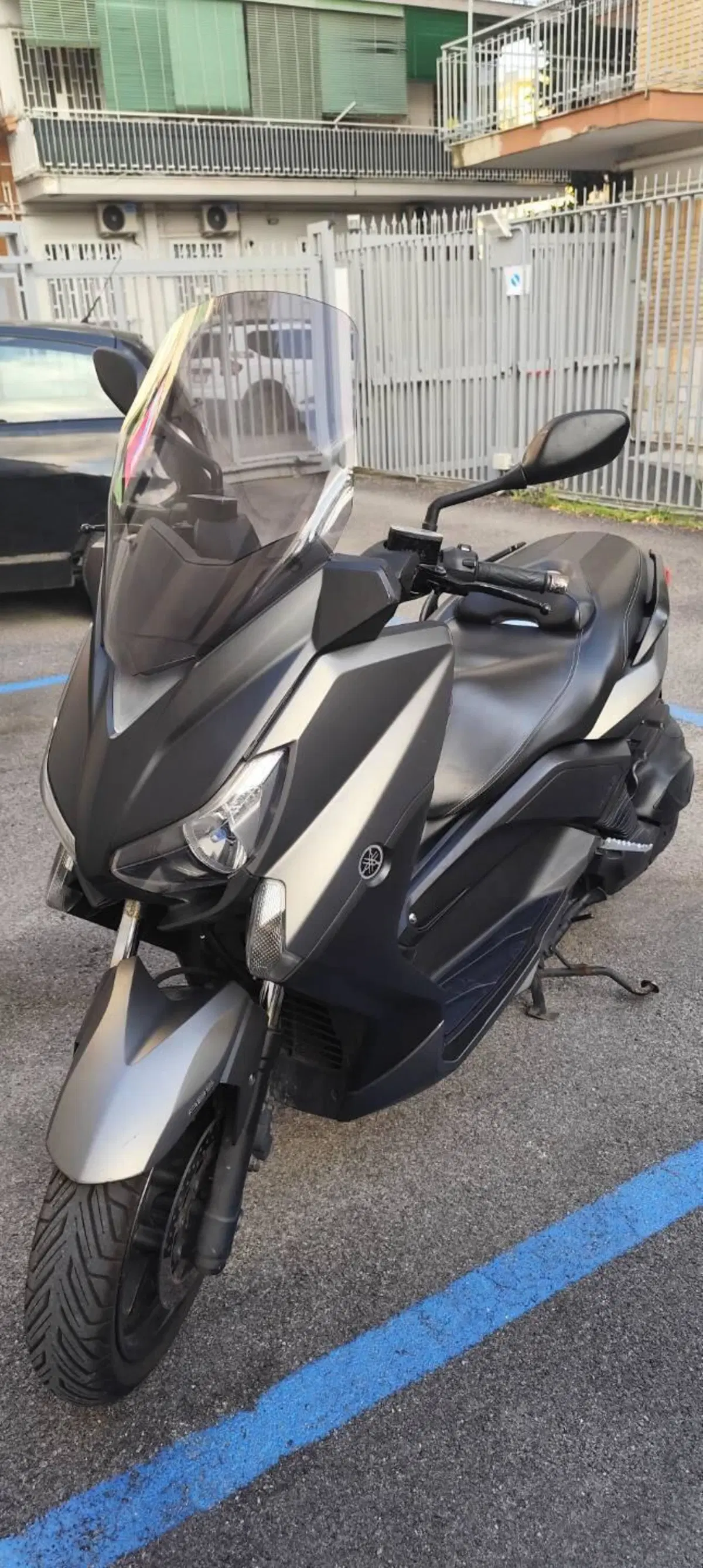 Yamaha X-Max 400 ABS (2013 - 16) (3)