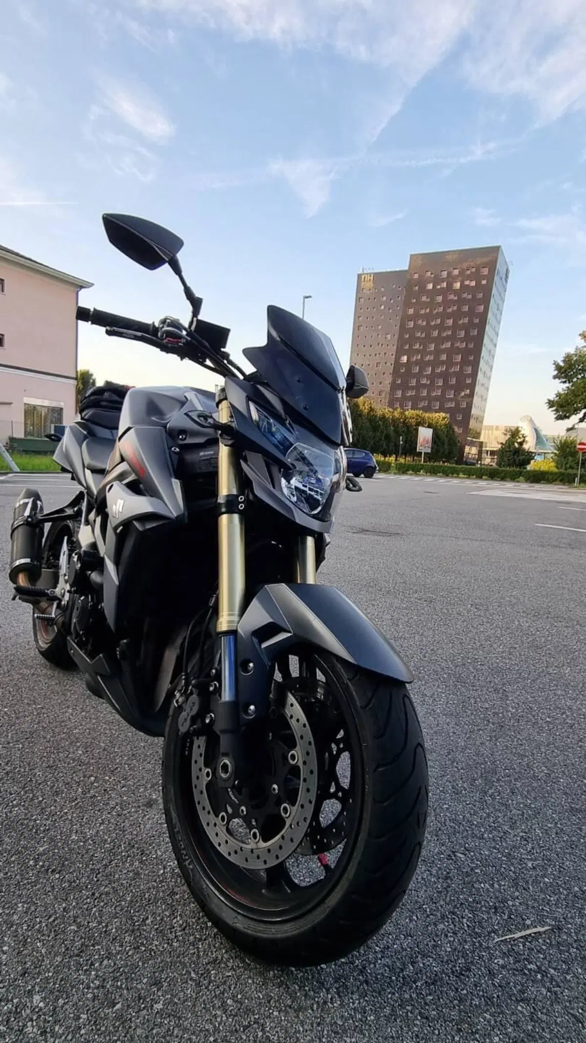 Suzuki GSR 750 ABS (2010 - 17) (6)