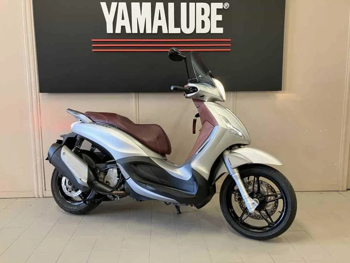 Piaggio Beverly 300 i.e. ABS-ASR (2016 - 20)