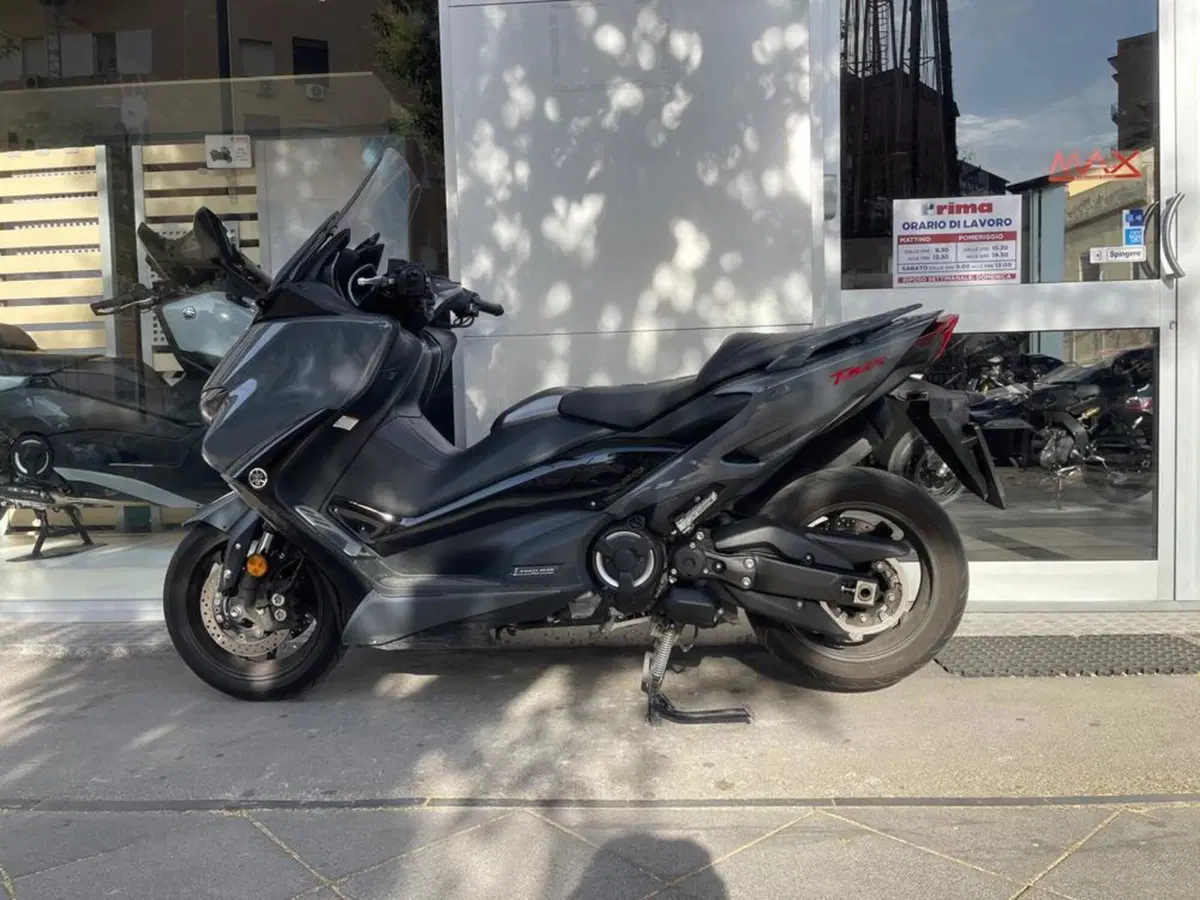 Yamaha T-Max 560 (2020 - 21)
