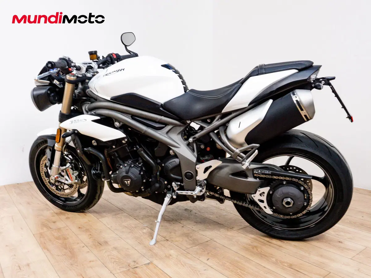 Triumph Speed Triple 1050 S ABS (2016 - 17) (4)