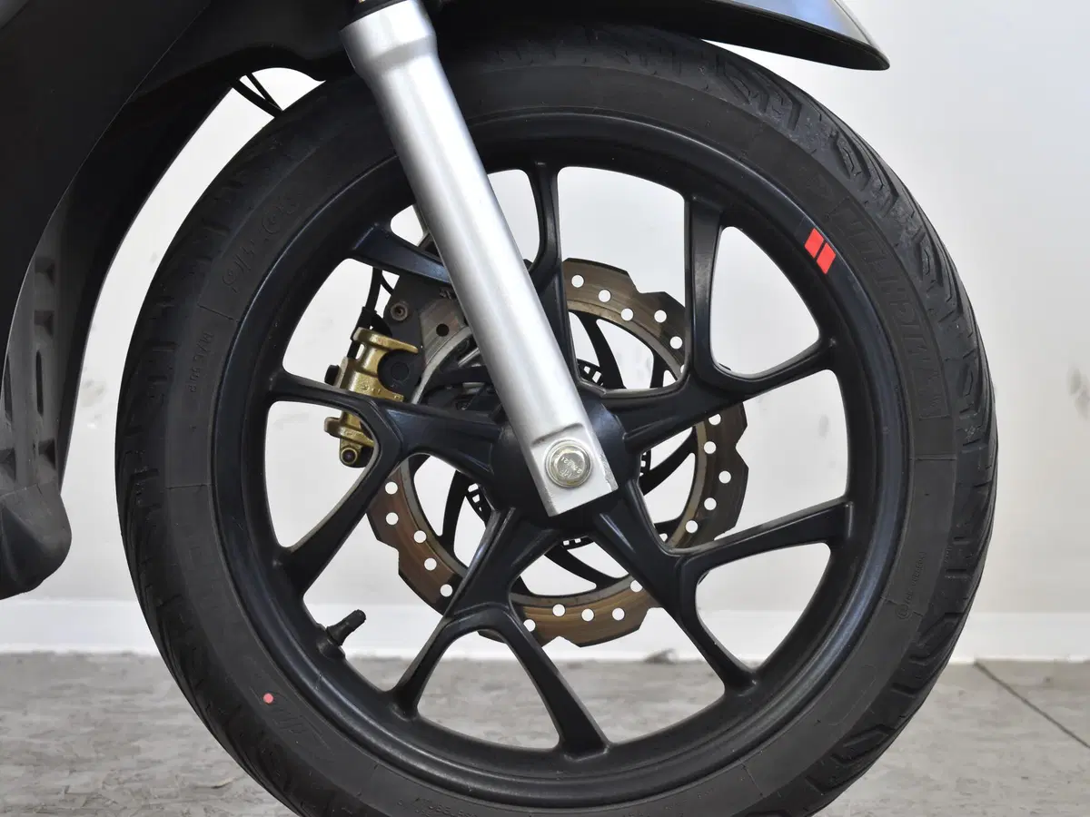 Piaggio Medley 125 S ABS (2021 - 24) (9)