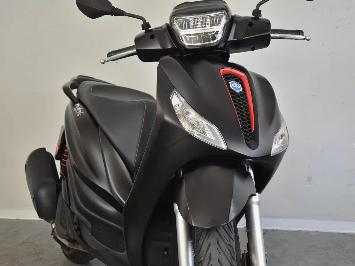 Piaggio Medley 125 S ABS (2021 - 24) (10)