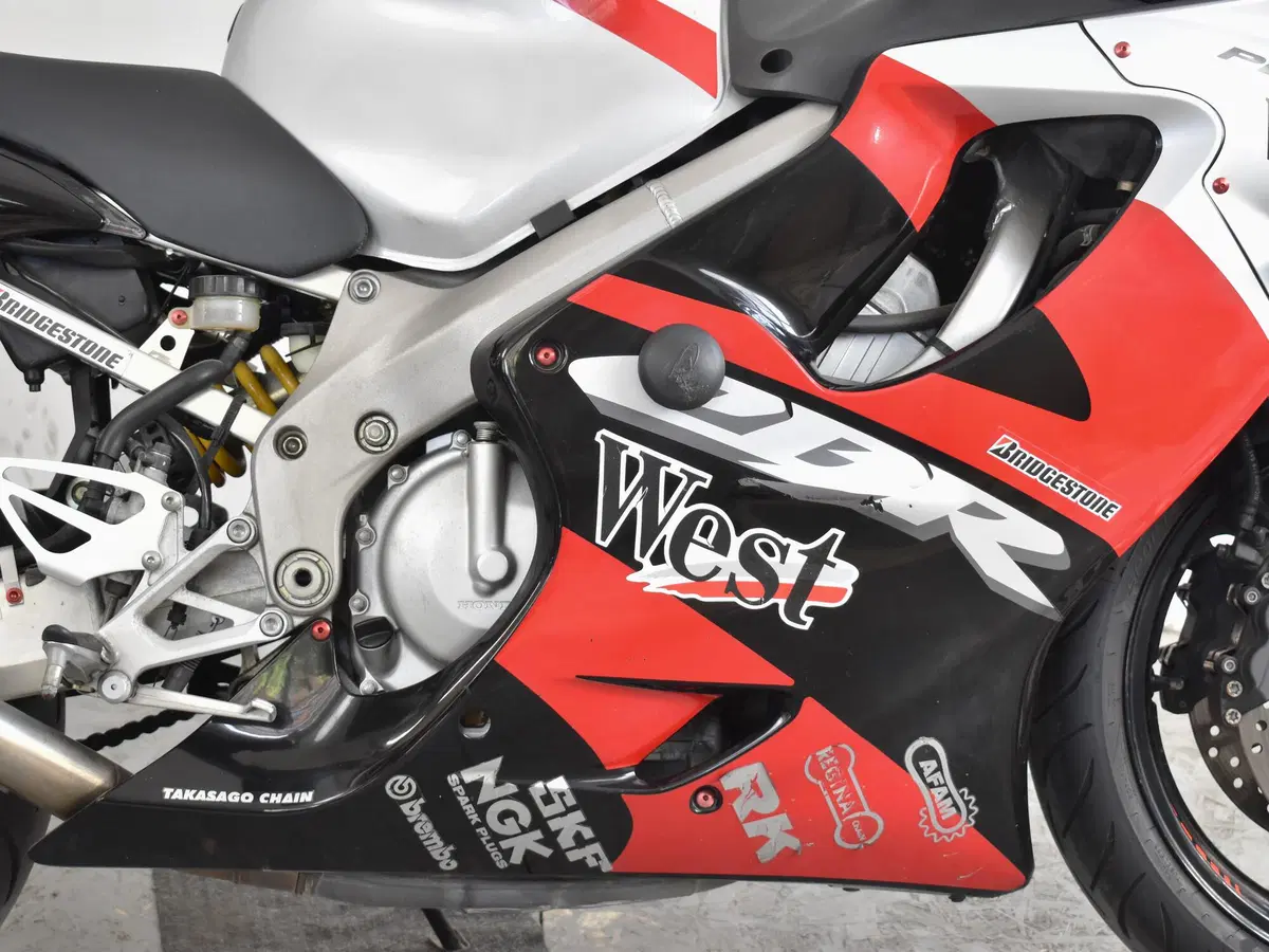 Honda CBR 600 F (2001 - 06) (11)