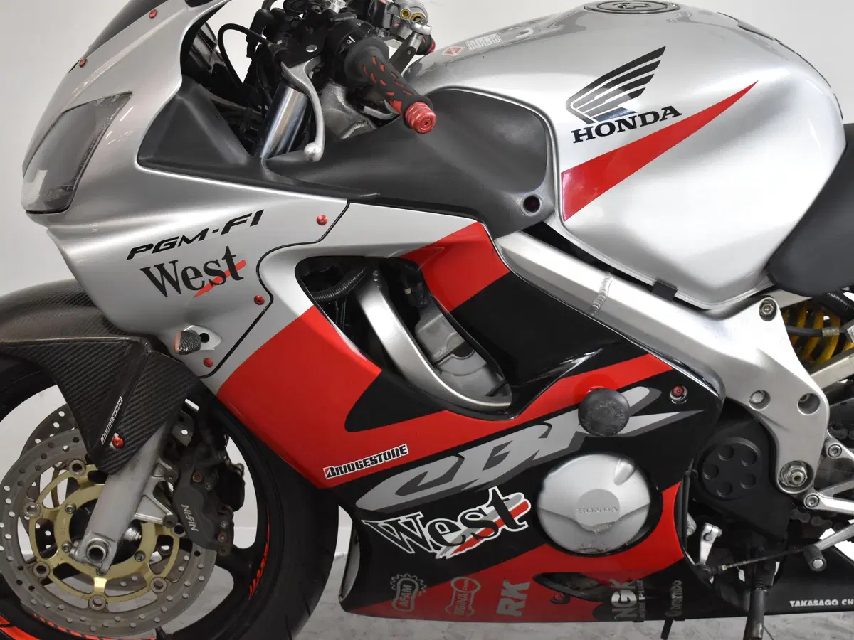 Honda CBR 600 F (2001 - 06) (15)