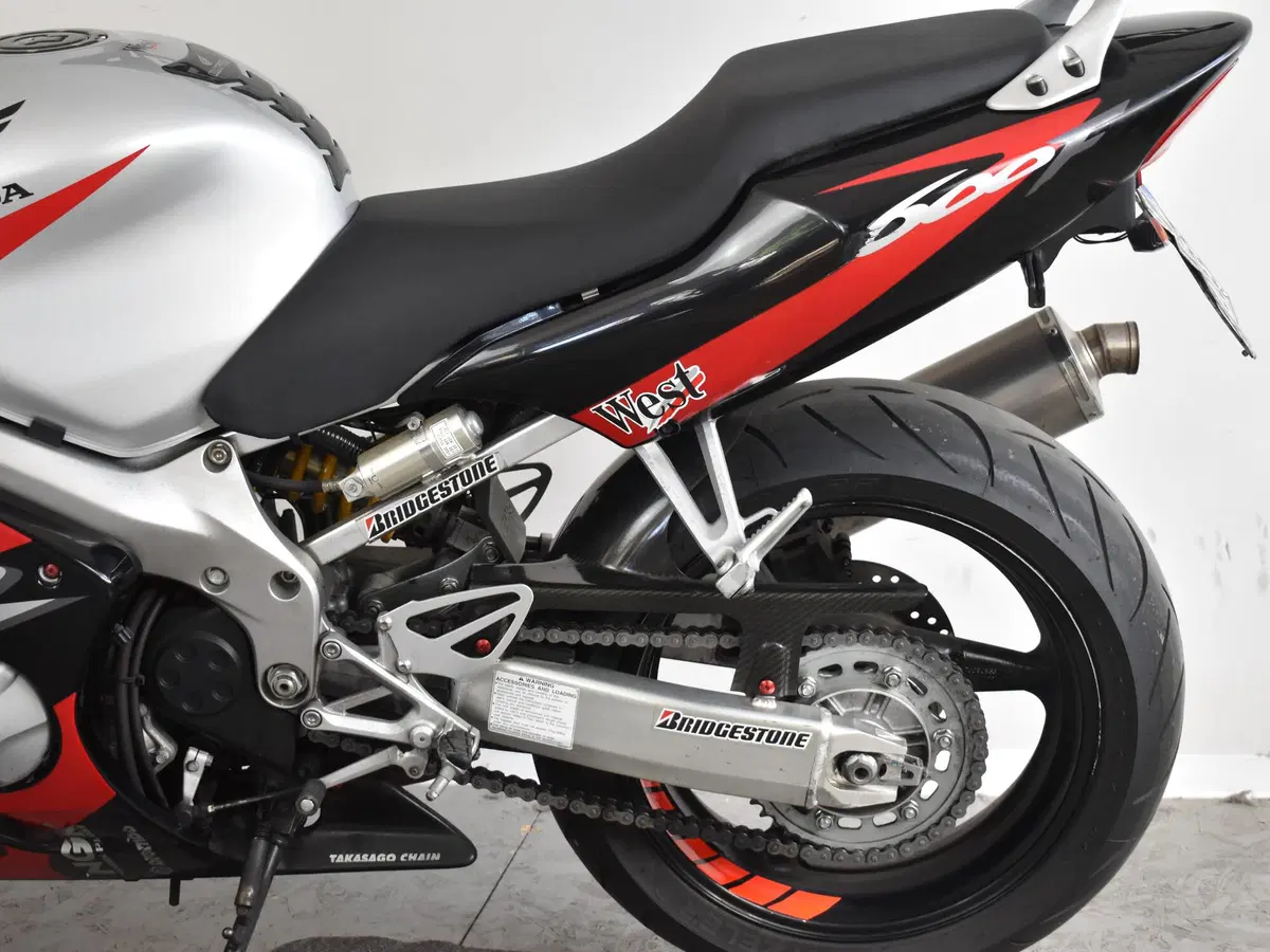 Honda CBR 600 F (2001 - 06) (16)