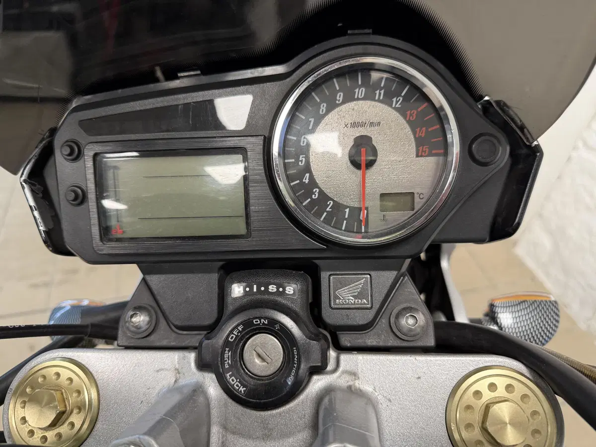 Honda Hornet 600 (2005 - 06) (6)