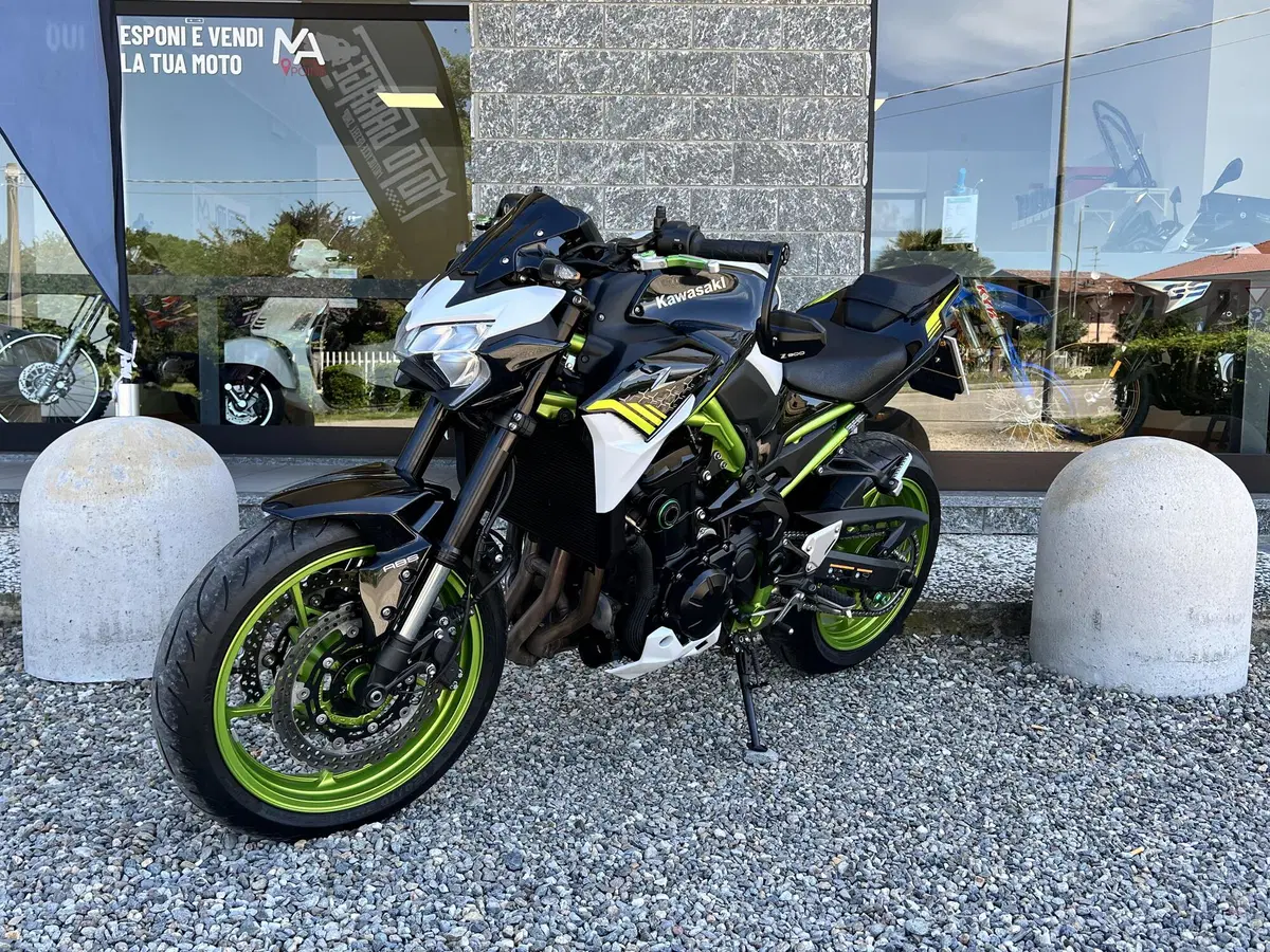 Kawasaki Z 900 (2021 - 24) (3)