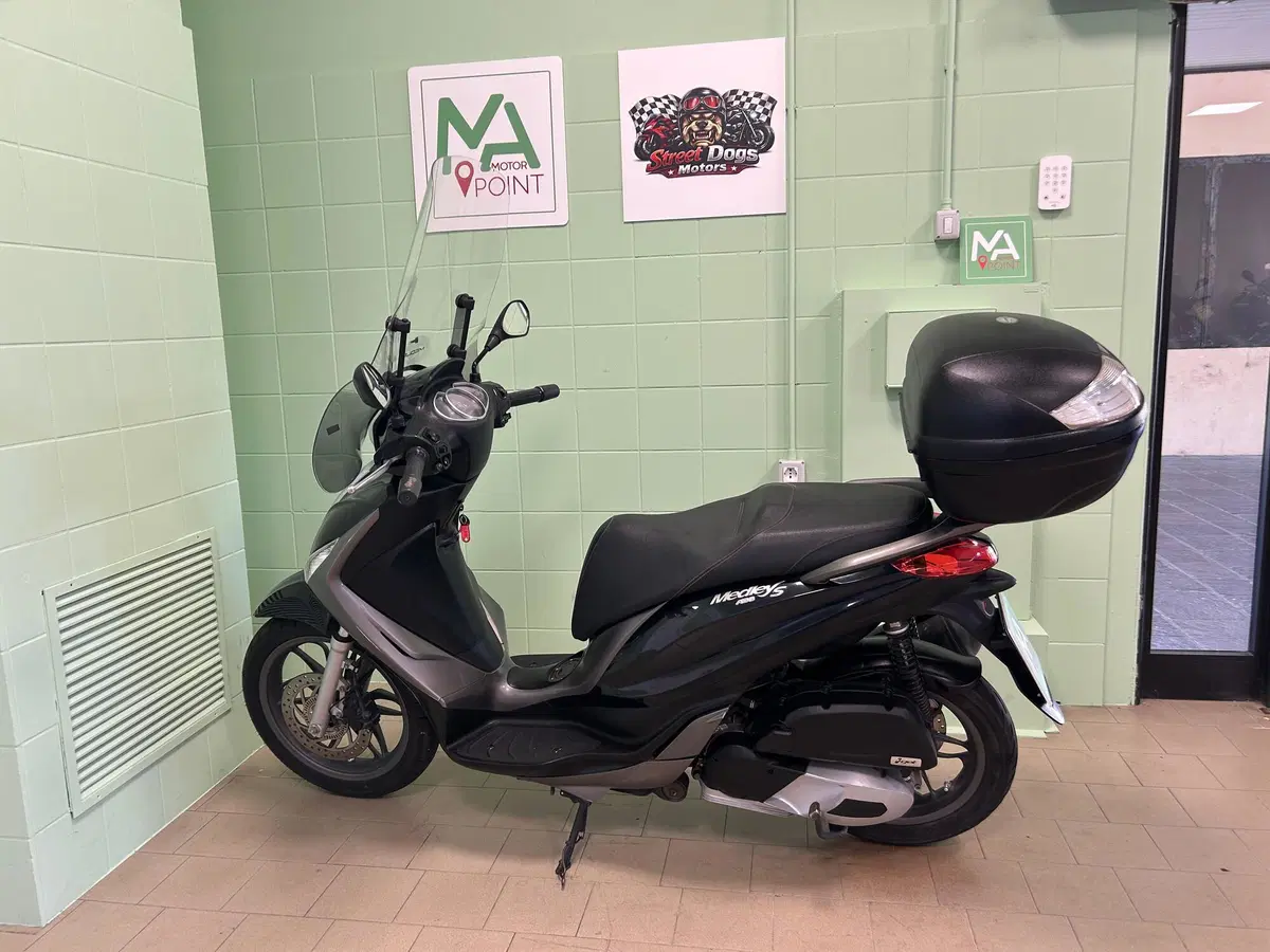 Piaggio Medley 150 S ABS (2016 - 19) (2)