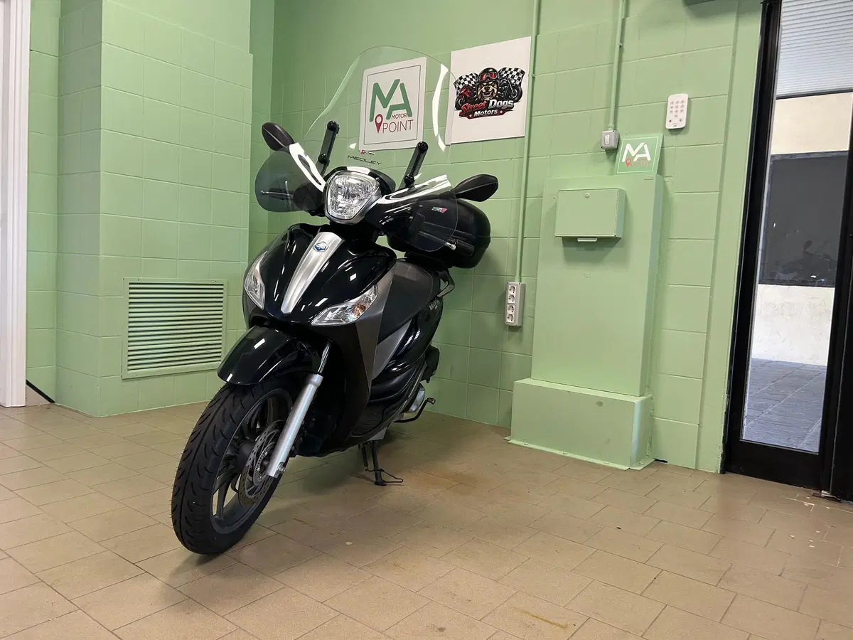 Piaggio Medley 150 S ABS (2016 - 19) (8)