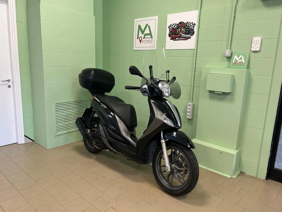Piaggio Medley 150 S ABS (2016 - 19) (11)