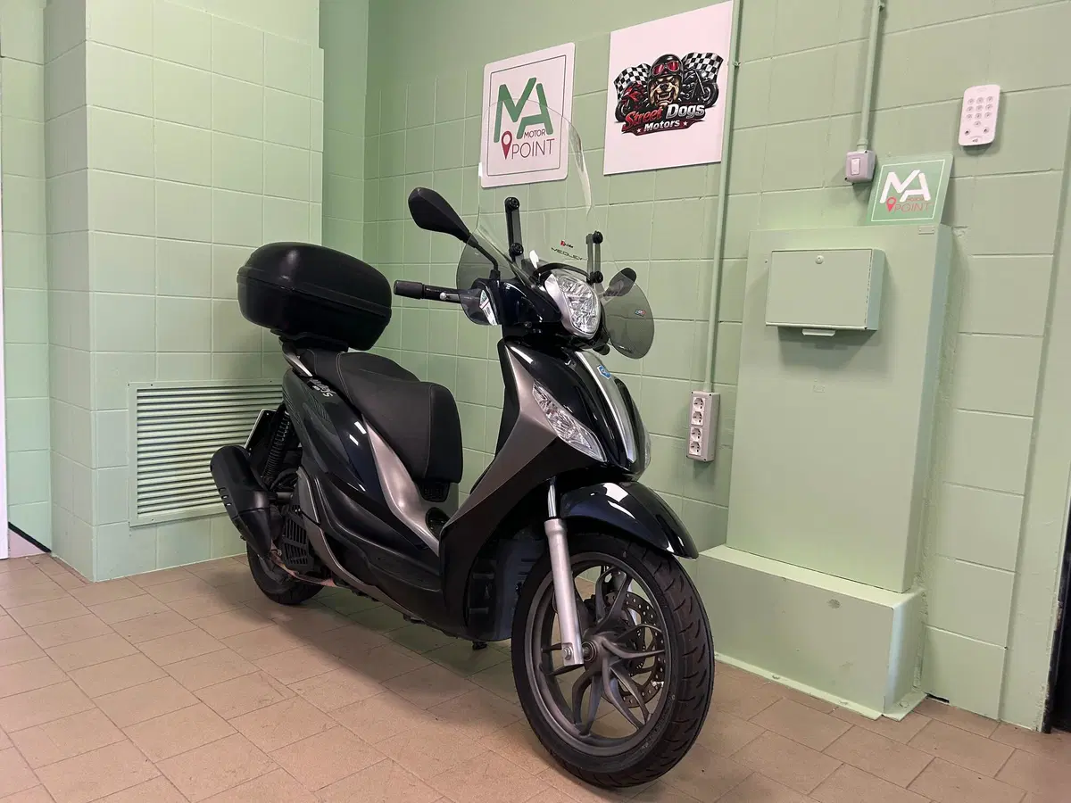 Piaggio Medley 150 S ABS (2016 - 19) (13)