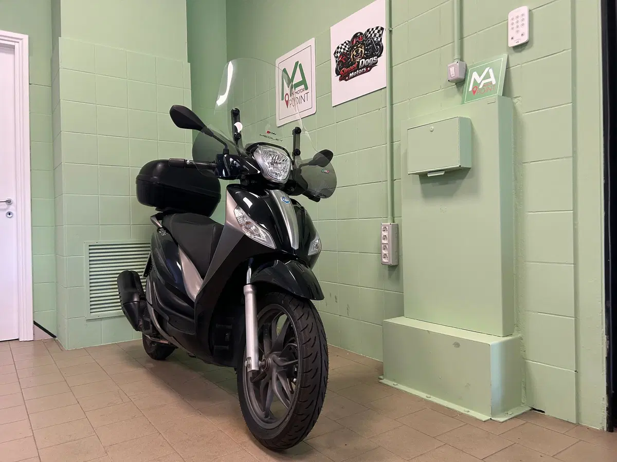 Piaggio Medley 150 S ABS (2016 - 19) (14)
