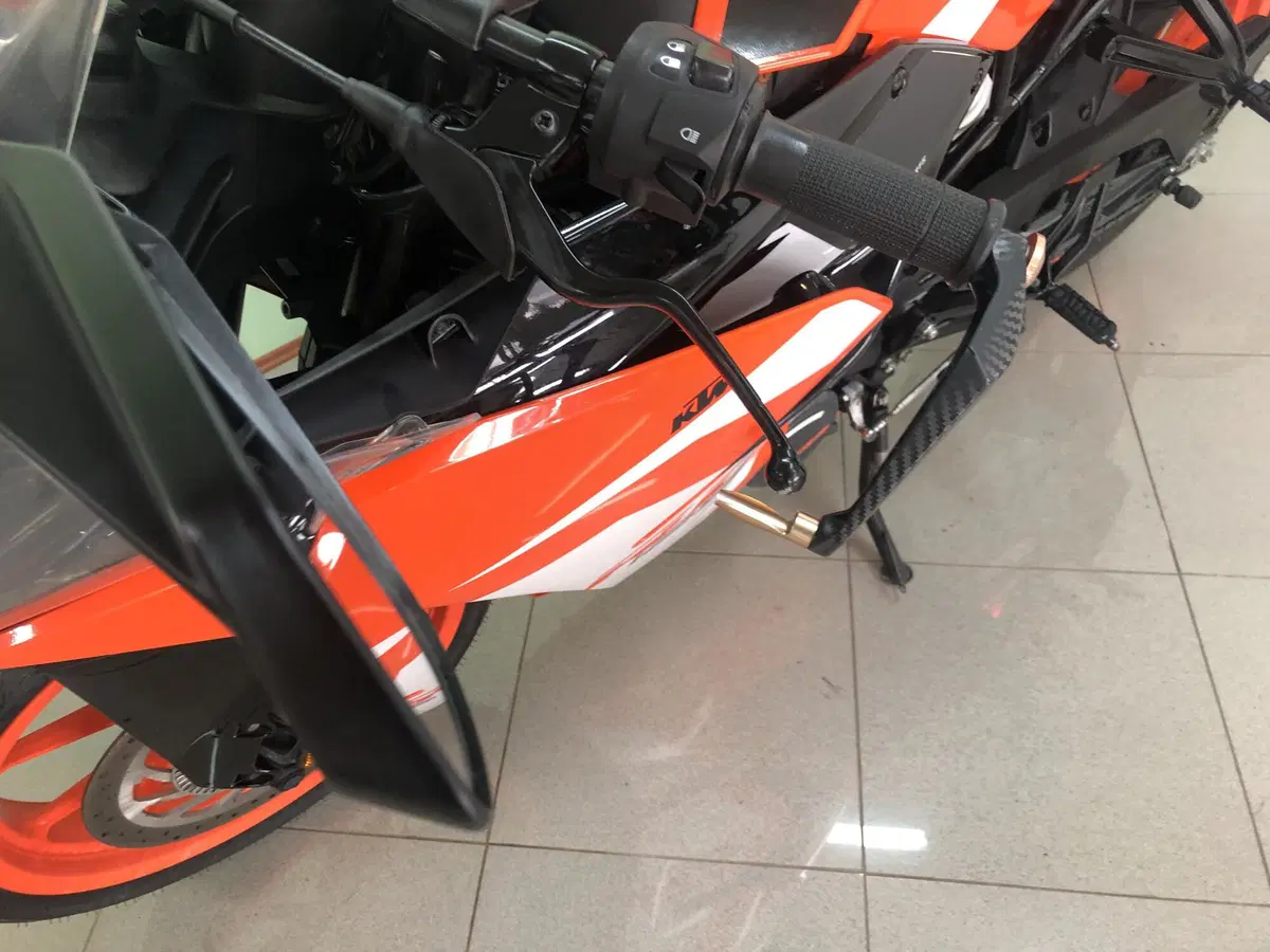 KTM RC 125 ABS (2017 - 20) (9)