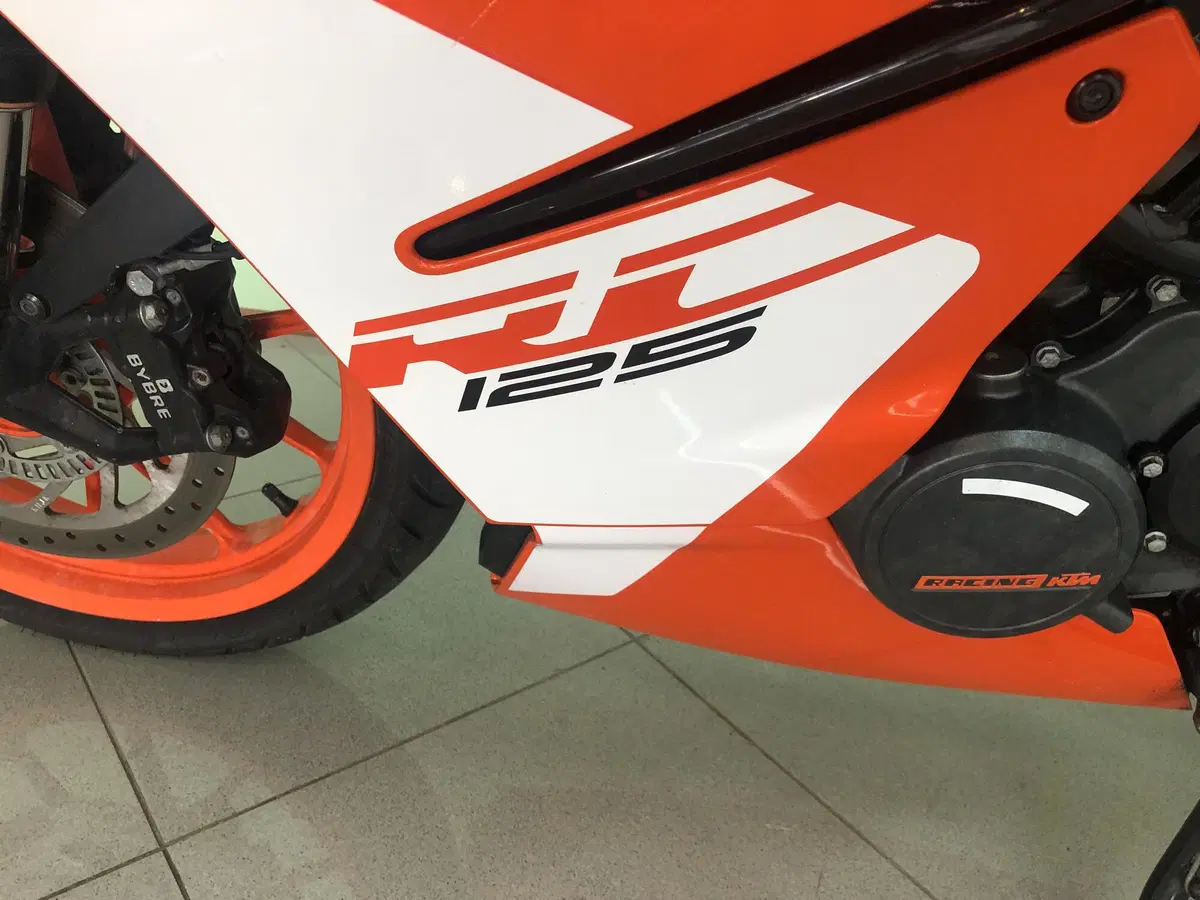 KTM RC 125 ABS (2017 - 20) (12)