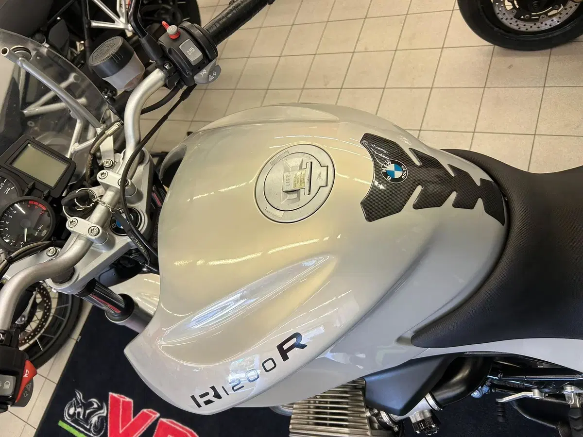 Bmw R 1200 R (2006 - 11) (12)
