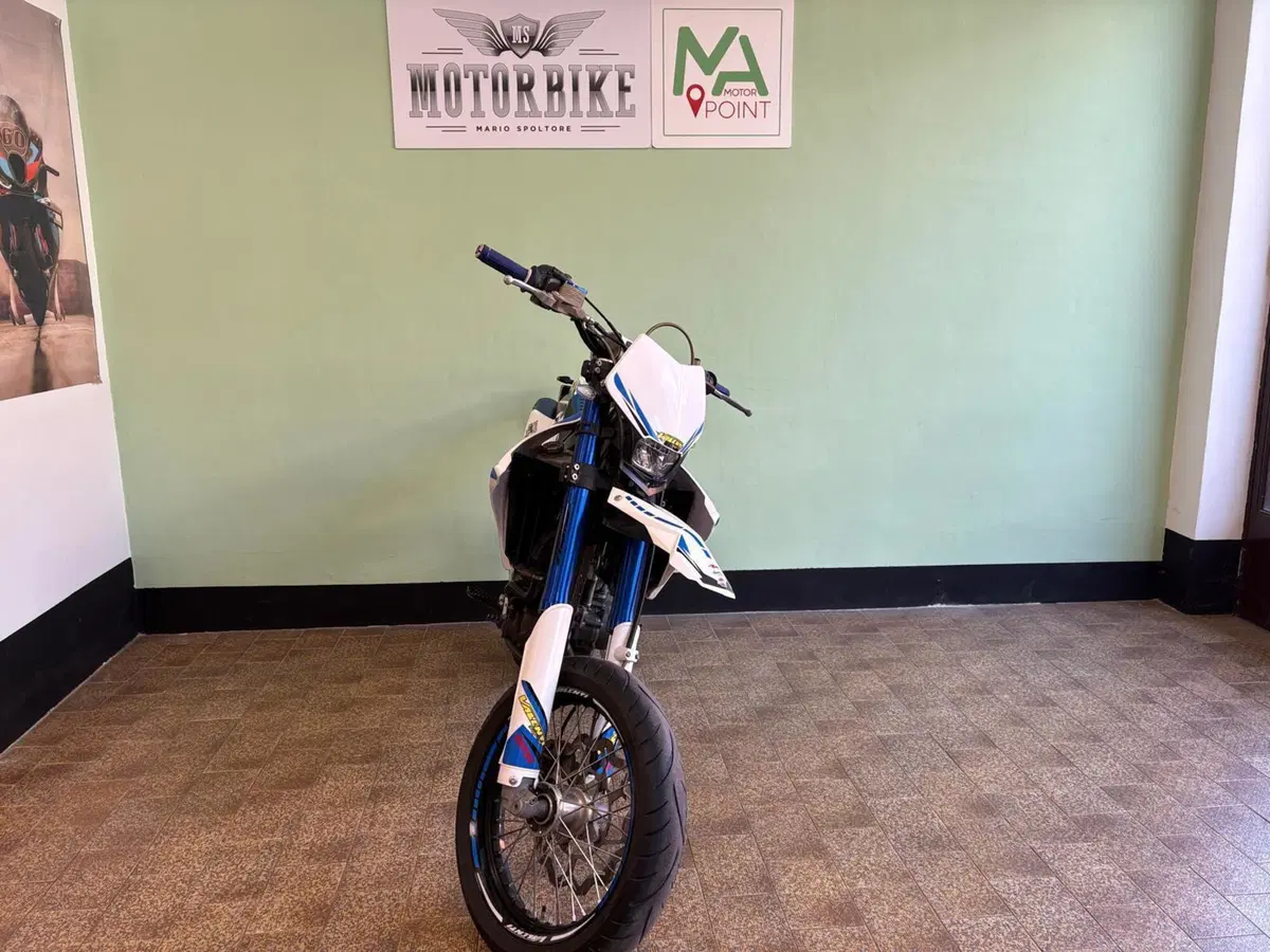 Valenti Racing SM 125 Z (2020 - 22) (2)
