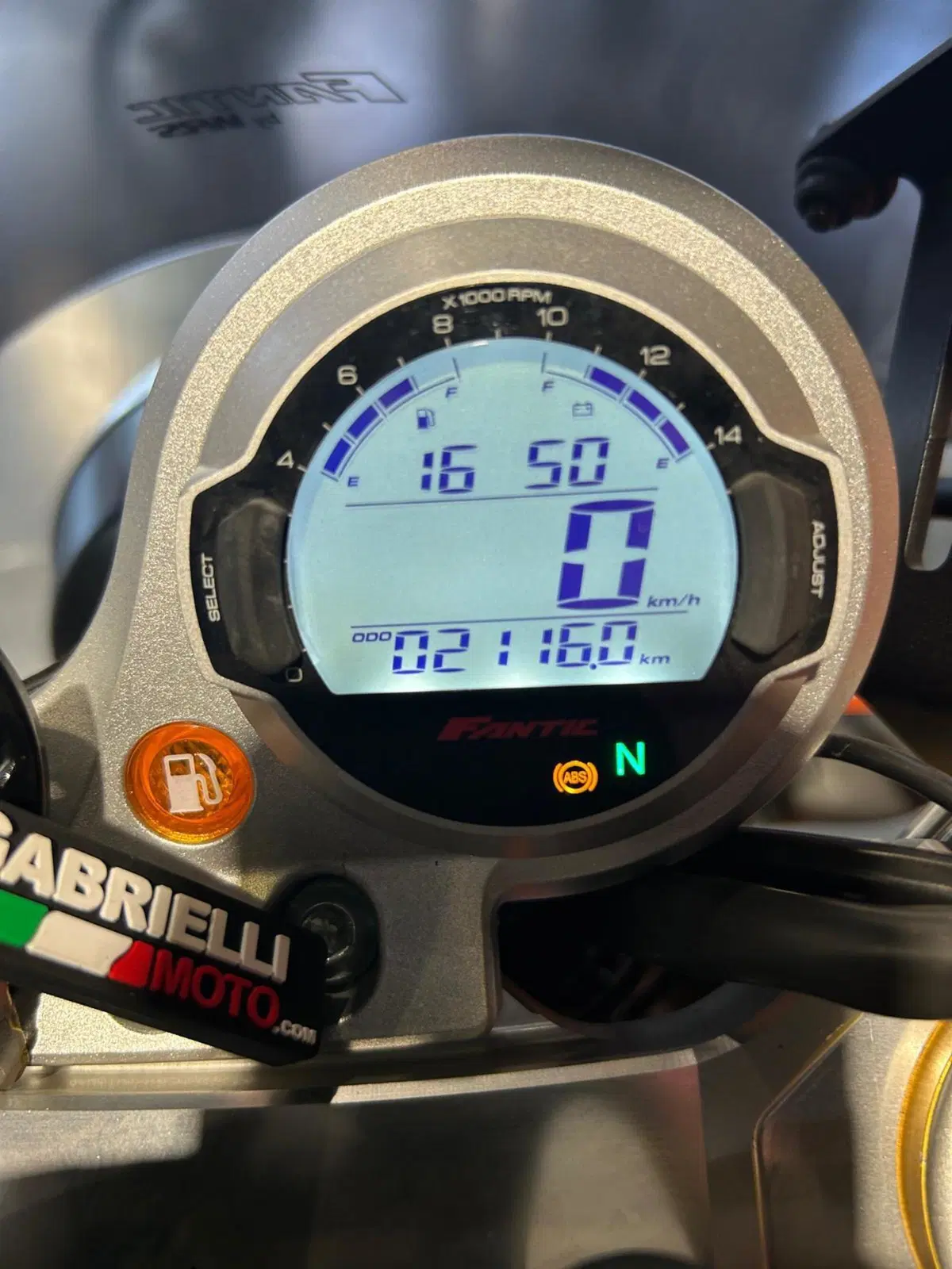 Fantic Motor Caballero 500 Scrambler Deluxe (2021 - 23) (4)